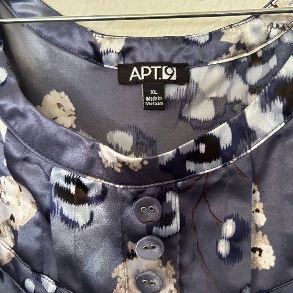 Apt. 9 Blouse Blue & White Floral Blouse XL - Picture 4 of 8